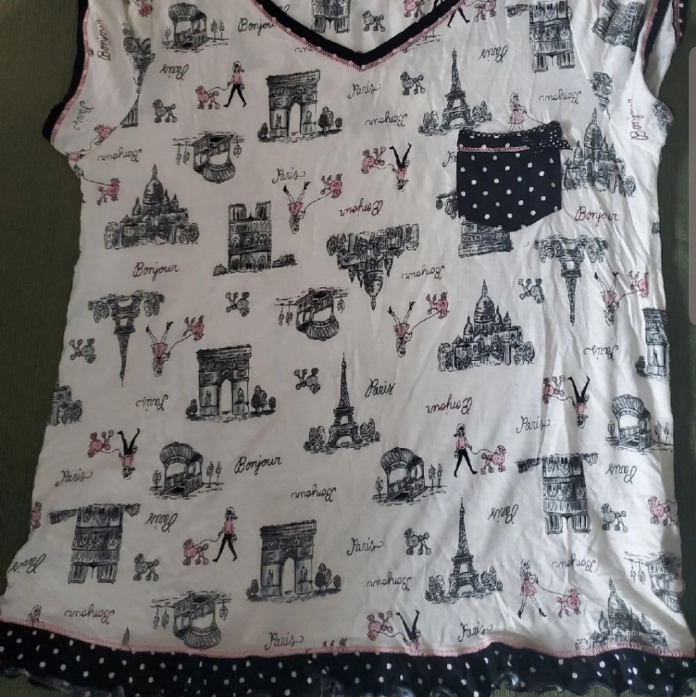 Layla Paris theme PJ's